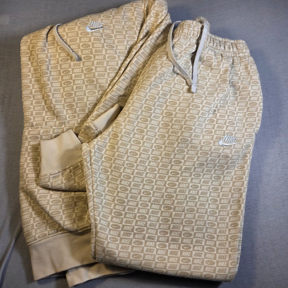 Nike Sportswear Club Fleece Monogram Tracksuit Hoodie M Joggers L brown